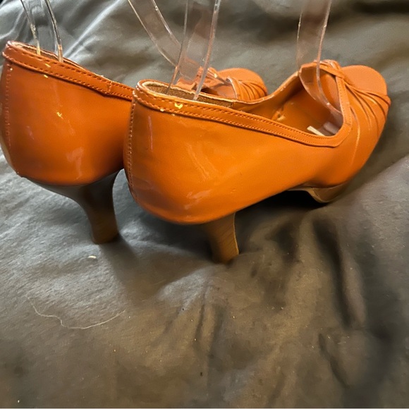 QUPID orange Peep Toe Platform Thick Stilettos Size 9 - Picture 2 of 6